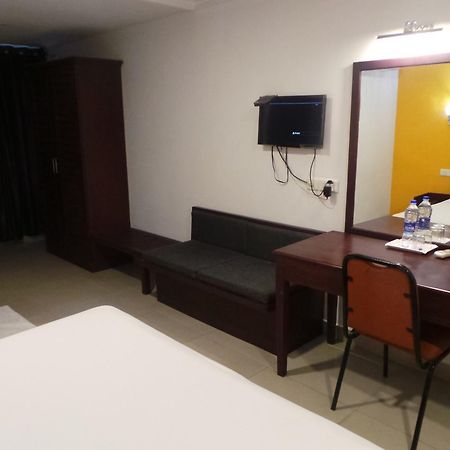 Hotel Wayanad Regency Kedavur Bagian luar foto