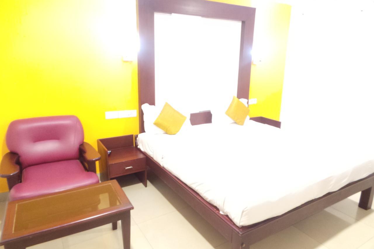 Hotel Wayanad Regency Kedavur Bagian luar foto