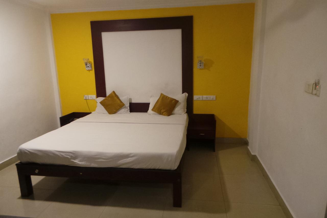 Hotel Wayanad Regency Kedavur Bagian luar foto