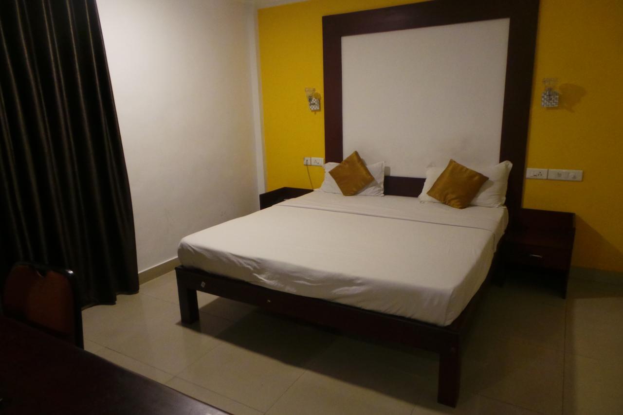Hotel Wayanad Regency Kedavur Bagian luar foto